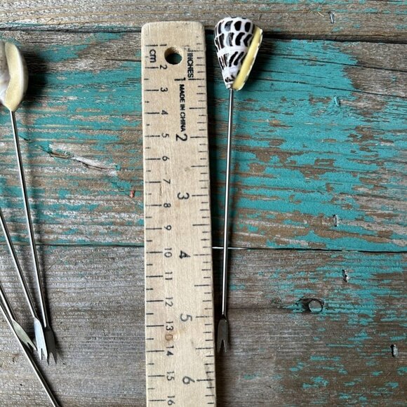 Woven Basket 3.25" Bottle Cradle Cork Holder 5 Cocktail Forks Seashells Beachy - Picture 11 of 12